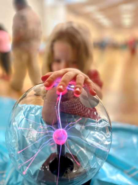 Innovation Station Plasma Globe